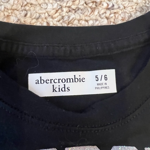 3 Abercrombie & Fitch kids tops - Picture 7 of 16